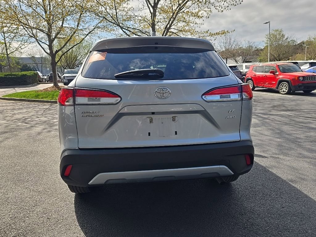 Used 2024 Toyota Corolla Cross LE image 9