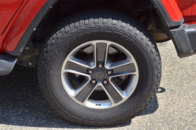 Used 2021 Jeep Wrangler Unlimited Sahara AWD/4WD image 12
