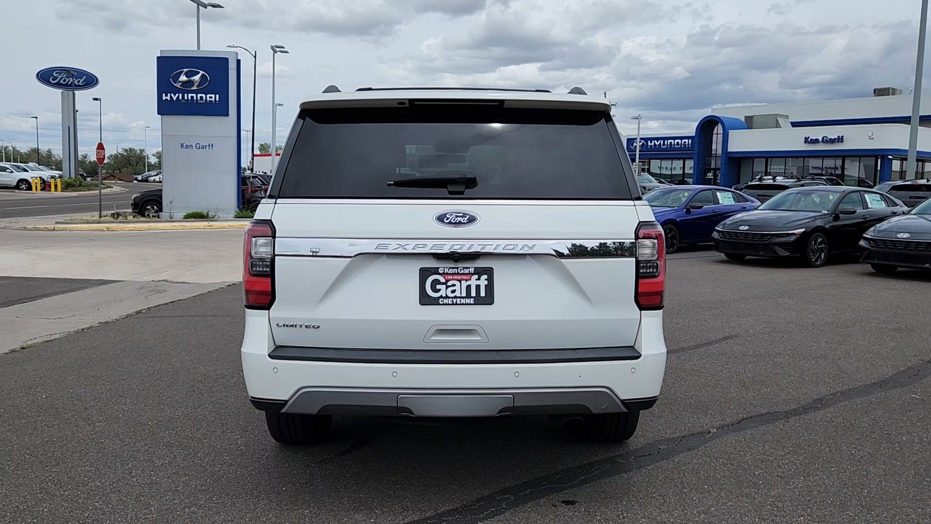 Used 2020 Ford Expedition Limited w/ Equipment Group 302A AWD/4WD image 20