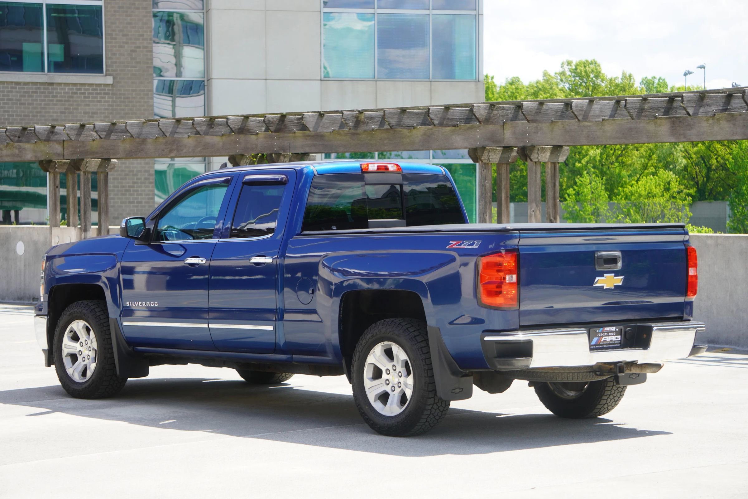 Used 2015 Chevrolet Silverado 1500 LTZ Z71 AWD/4WD image 10