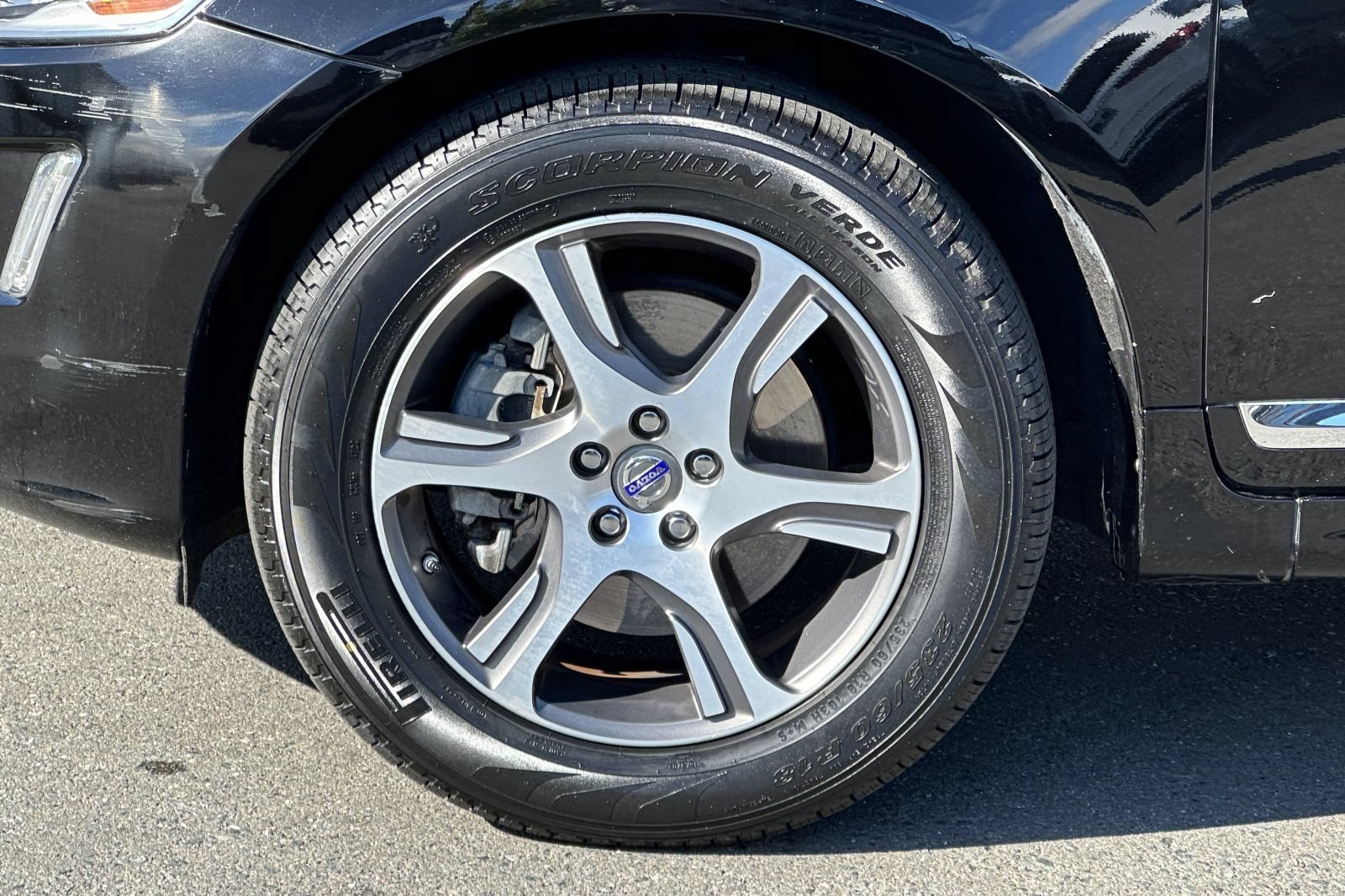 Used 2014 Volvo XC60 T6 AWD/4WD image 11