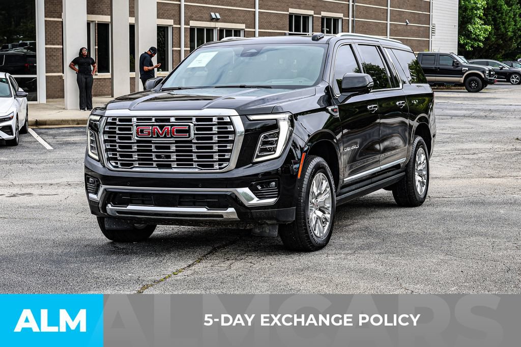 Used 2026 GMC Yukon XL Denali w/ Sun & Power Step Package AWD/4WD image 4