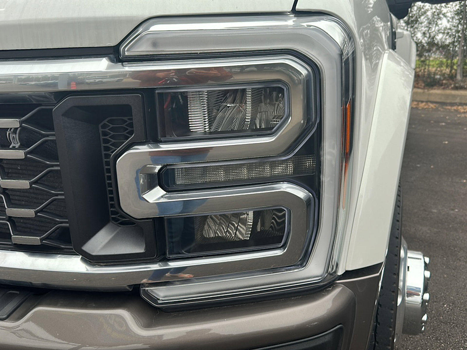 Used 2023 Ford F450 King Ranch w/ FX4 Off-Road Package AWD/4WD image 4