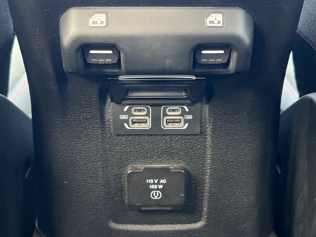Used 2024 Jeep Wrangler Unlimited Rubicon AWD/4WD image 39