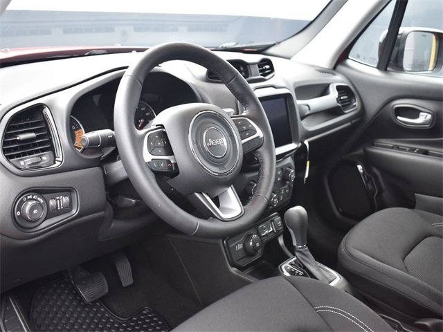 Used 2023 Jeep Renegade Altitude w/ Sun/Sound Group image 4