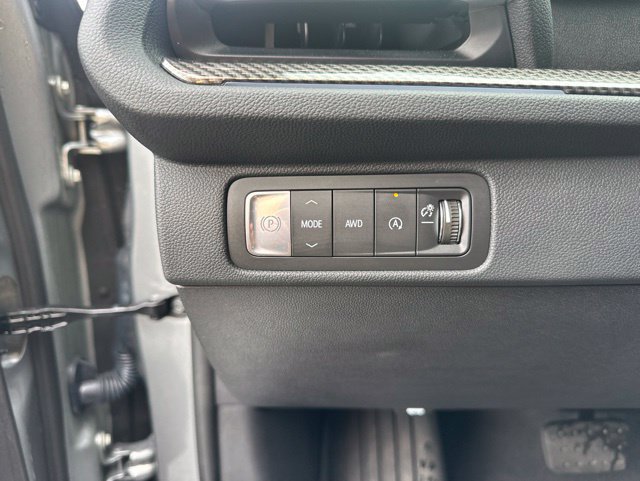 Used 2026 Chevrolet Traverse High Country AWD/4WD image 13