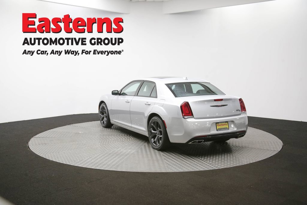 Used 2023 Chrysler 300 S image 40