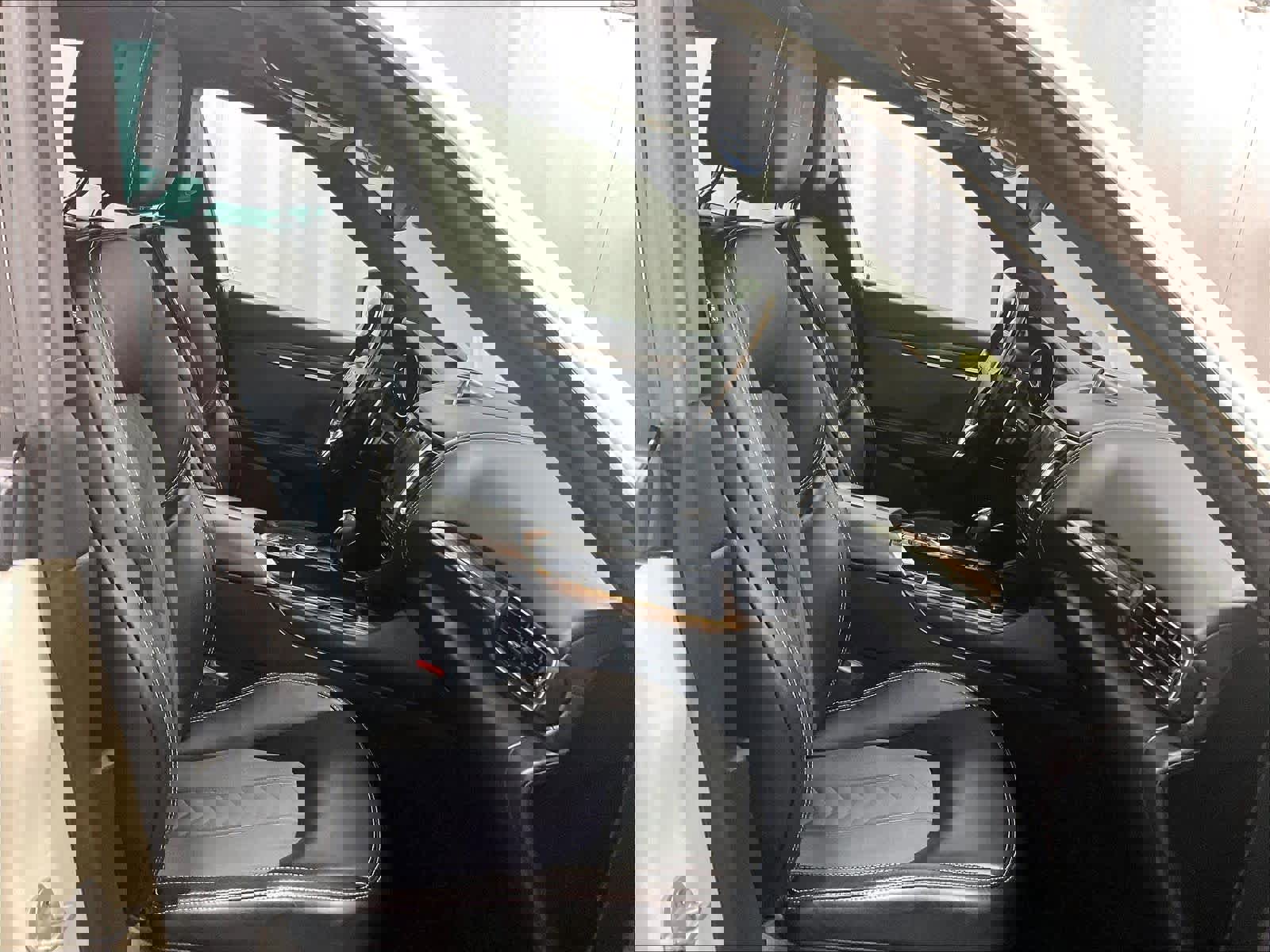 Used 2018 Maserati Levante GranLusso image 11