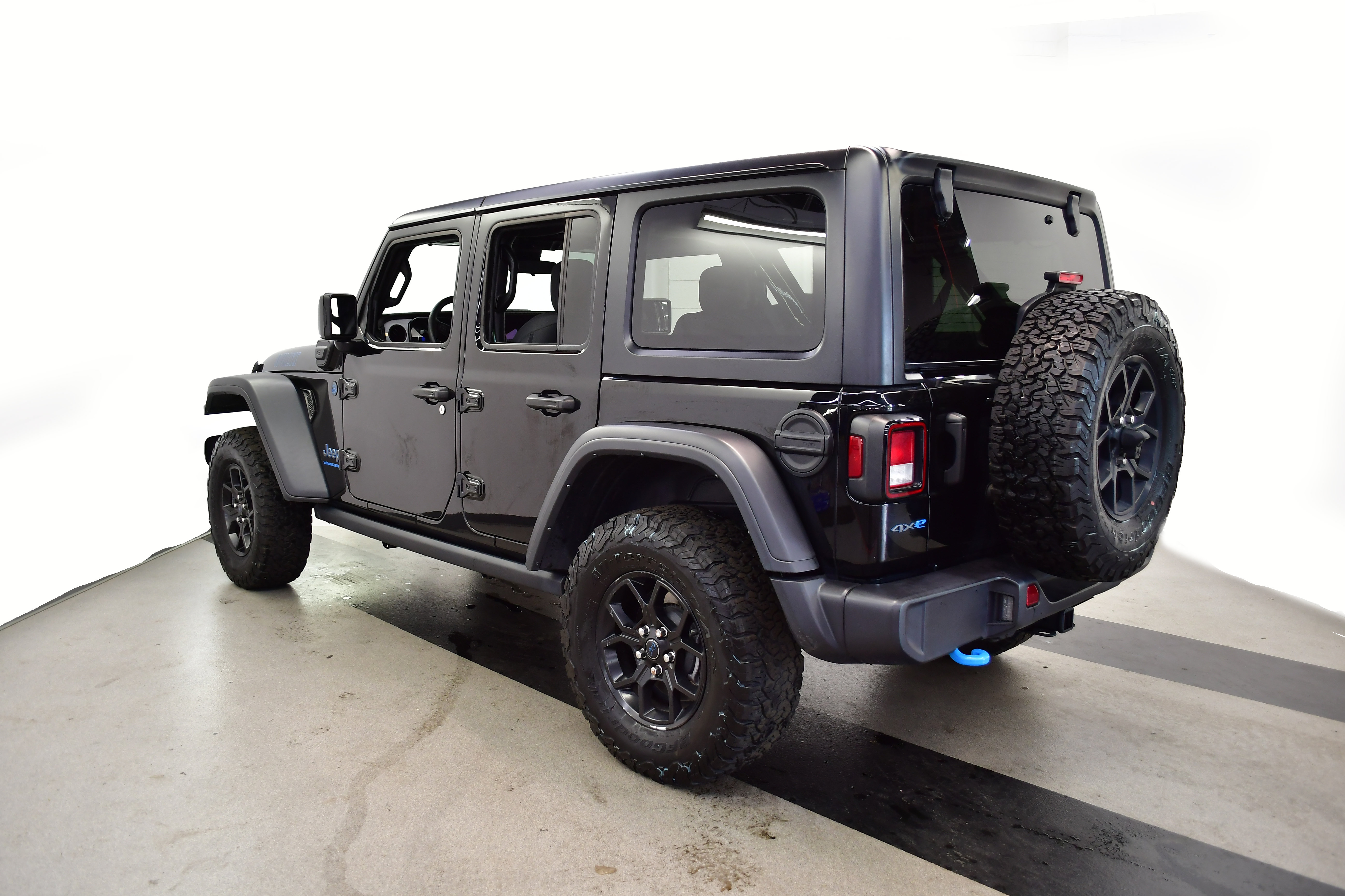 Used 2024 Jeep Wrangler Unlimited AWD/4WD image 5
