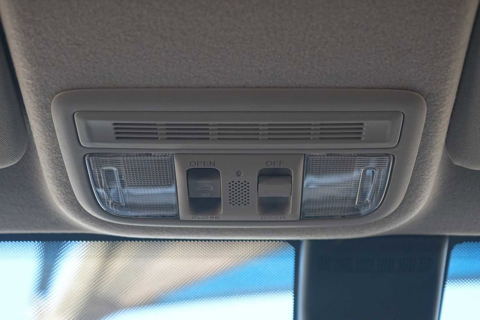 Used 2018 Honda Fit EX image 24