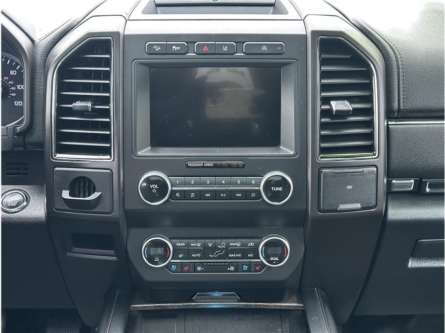 Used 2019 Ford Expedition Limited image 13