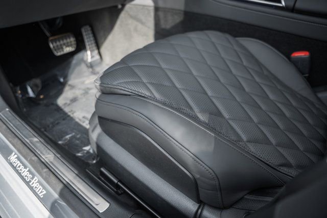 New 2026 Mercedes-Benz S 580 4MATIC Sedan image 36