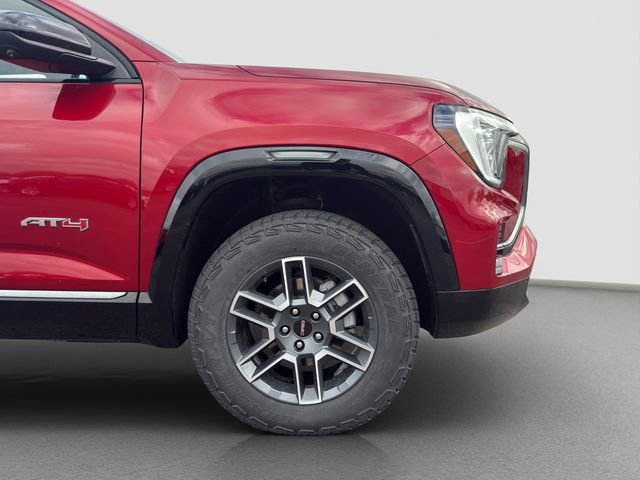 Used 2026 GMC Terrain AT4 w/ Technology Package II image 21