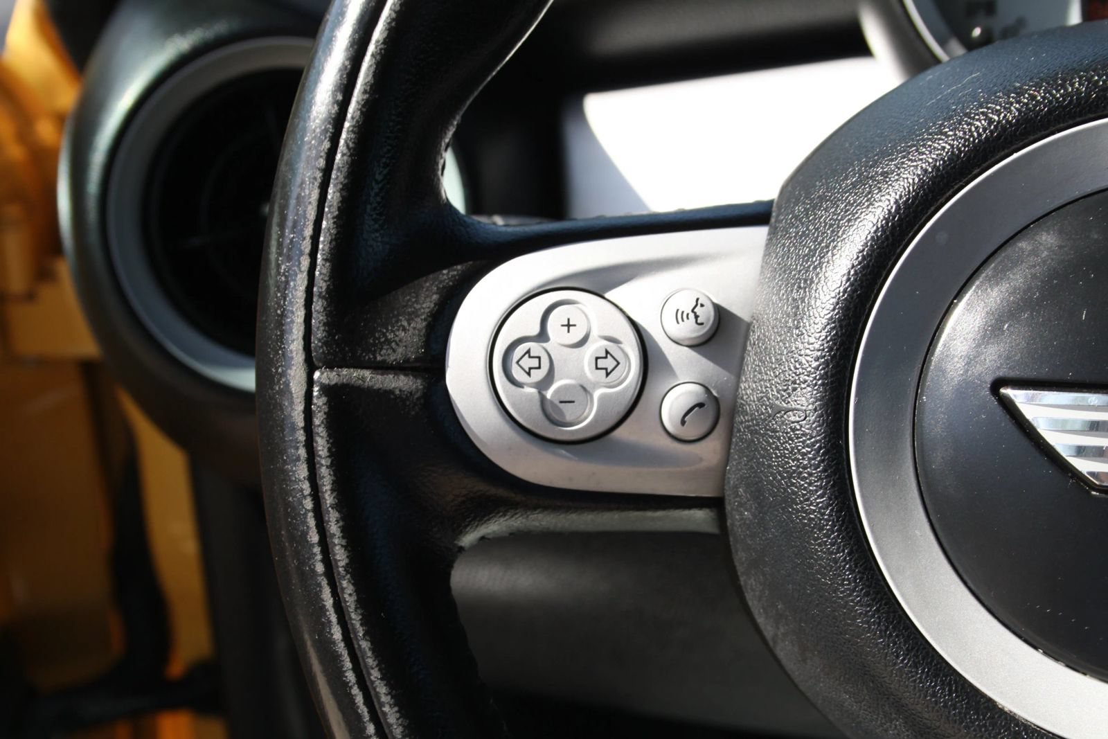 Used 2009 MINI Cooper Hardtop FWD image 12