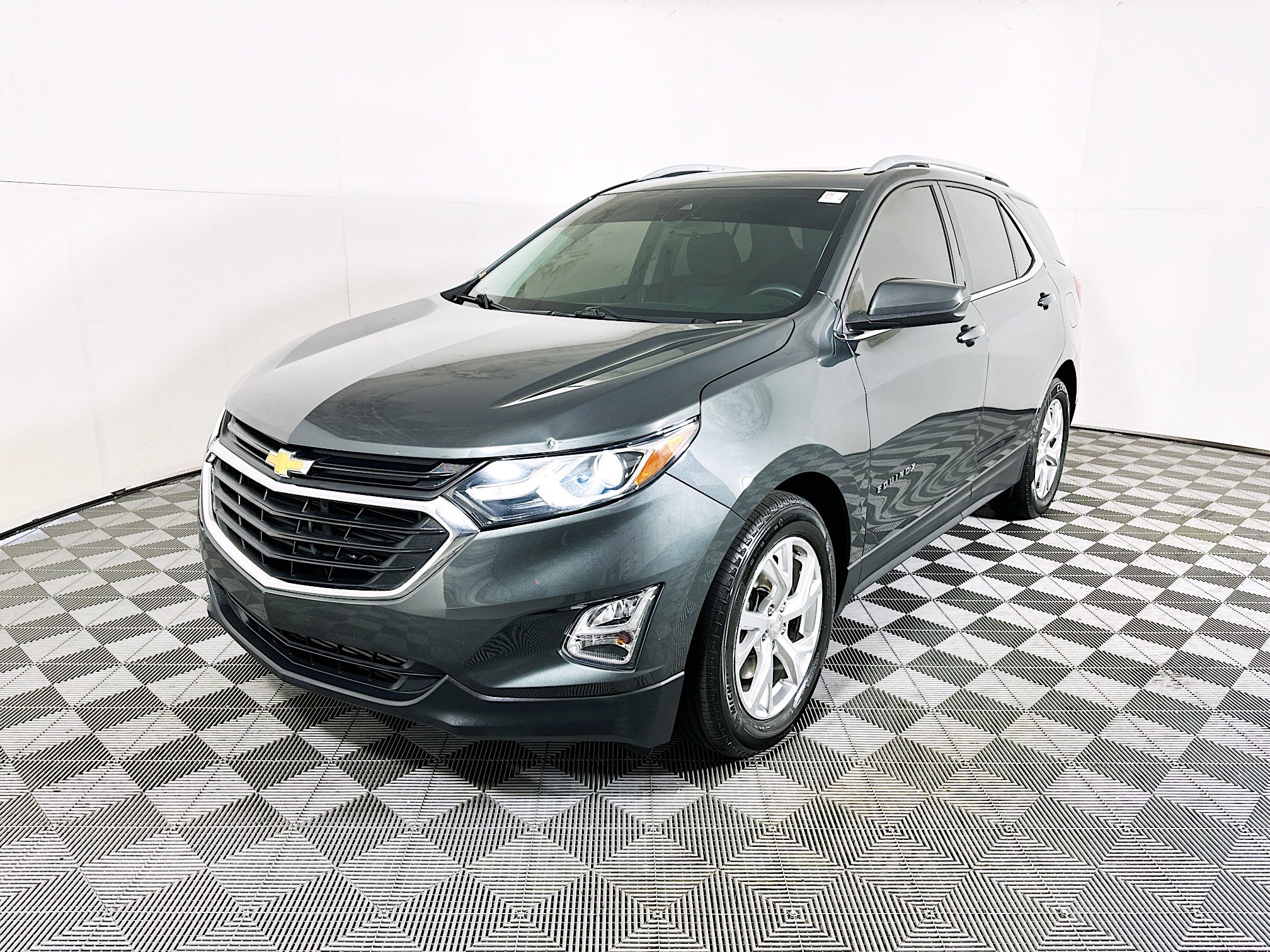 Used 2020 Chevrolet Equinox LT FWD image 7