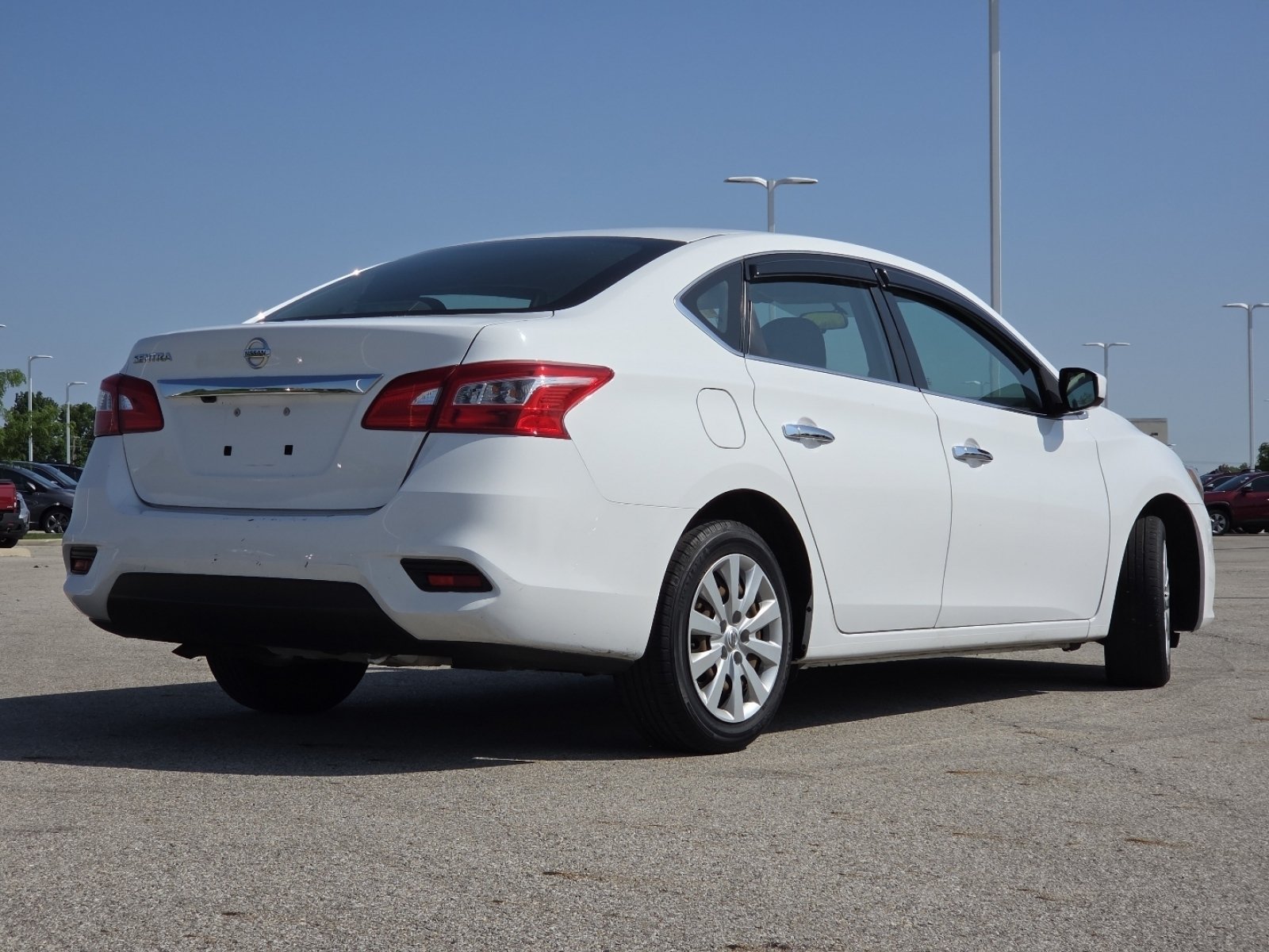 Used 2018 Nissan Sentra S FWD image 16