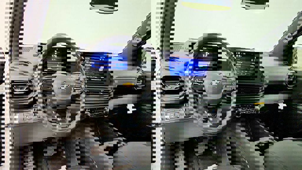 Used 2024 Chevrolet Silverado EV W/T AWD/4WD image 12