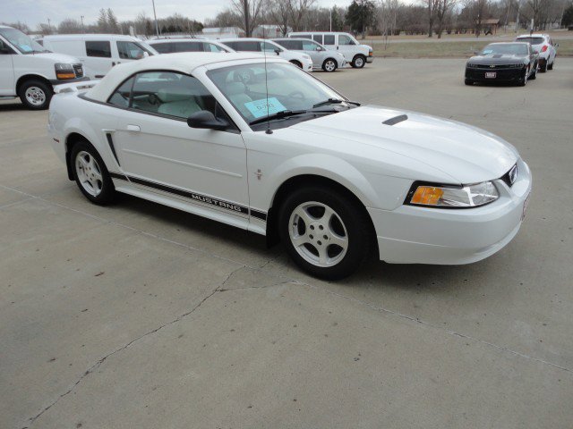 Used 2002 Ford Mustang Deluxe image 15