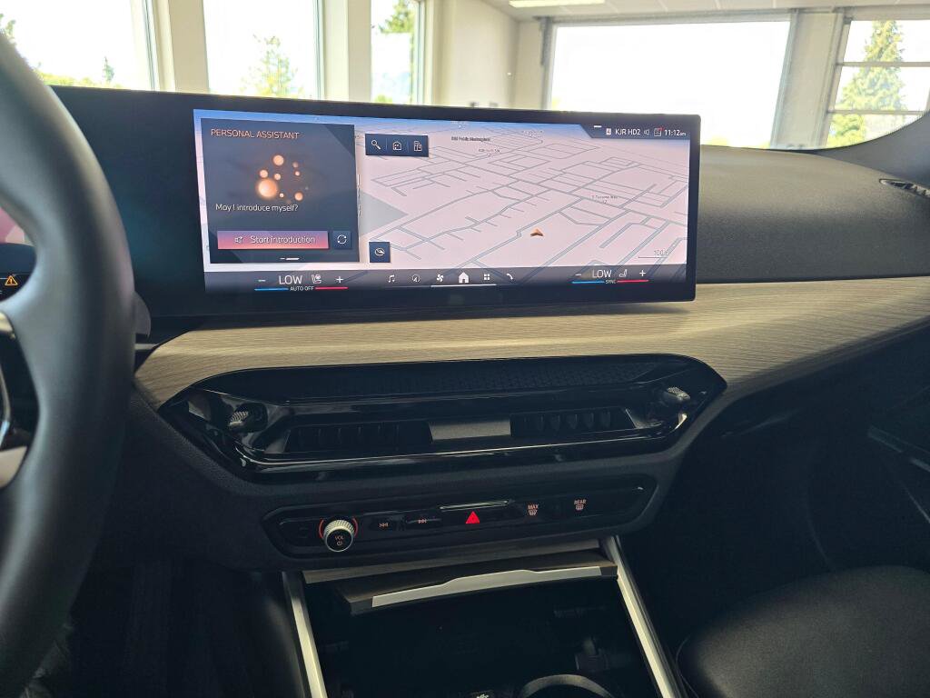 Used 2025 BMW 330i Sedan RWD image 24