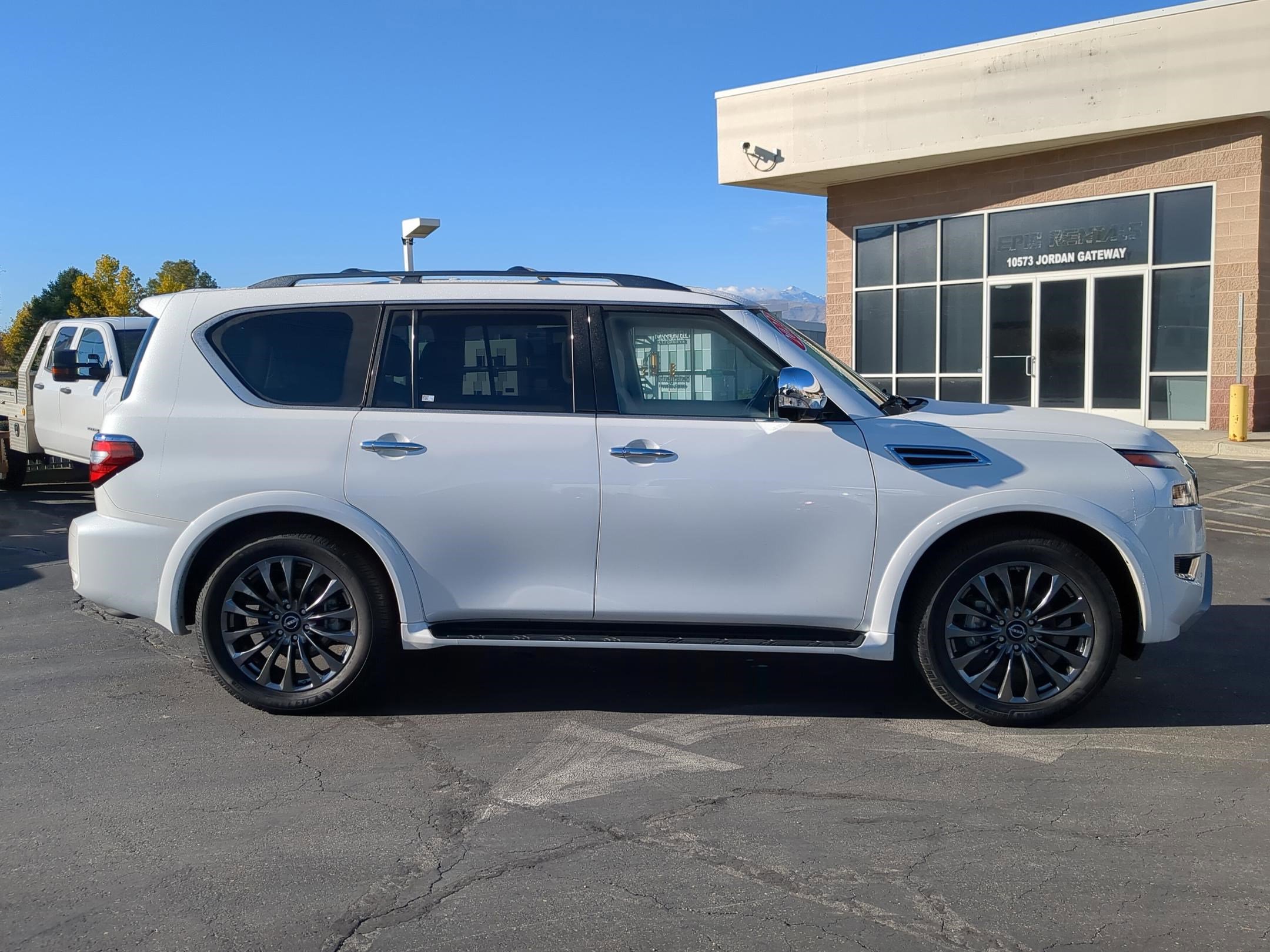 Used 2023 Nissan Armada Platinum w/ Captain's Chairs Package image 7