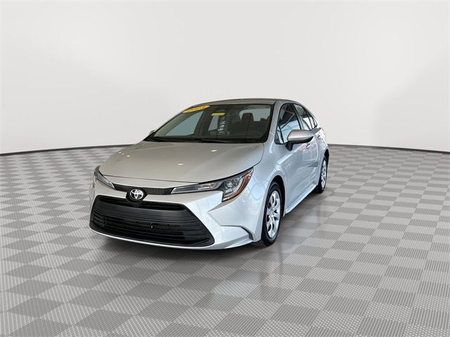 Used 2023 Toyota Corolla LE image 5
