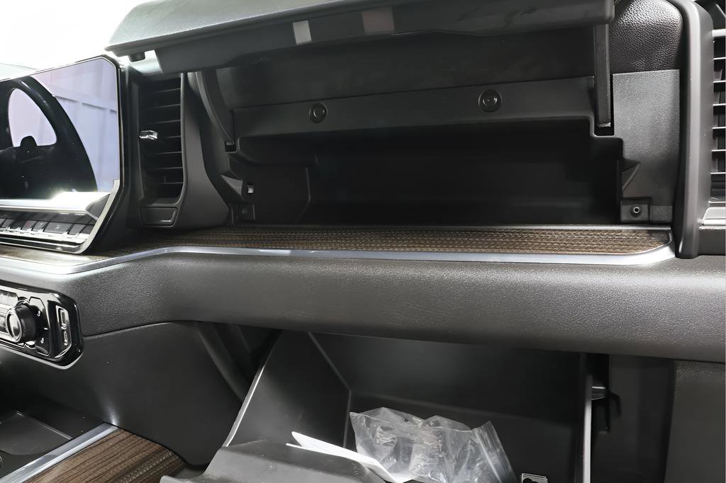 Used 2023 Chevrolet Silverado 1500 RST w/ Convenience Package II image 26