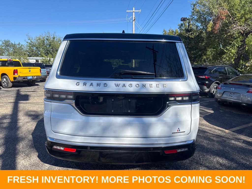 Used 2024 Jeep Grand Wagoneer L Series III AWD/4WD image 3