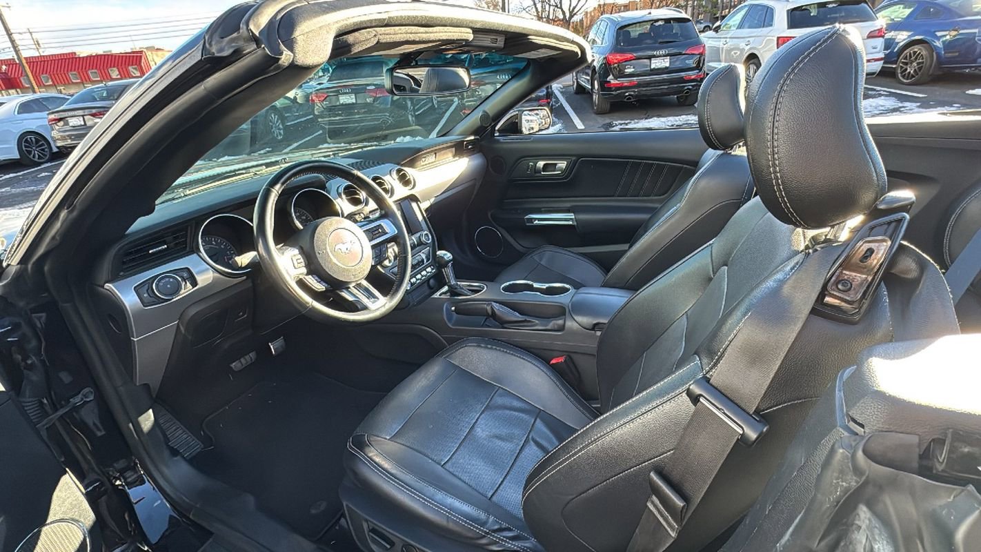 Used 2020 Ford Mustang GT Premium image 10