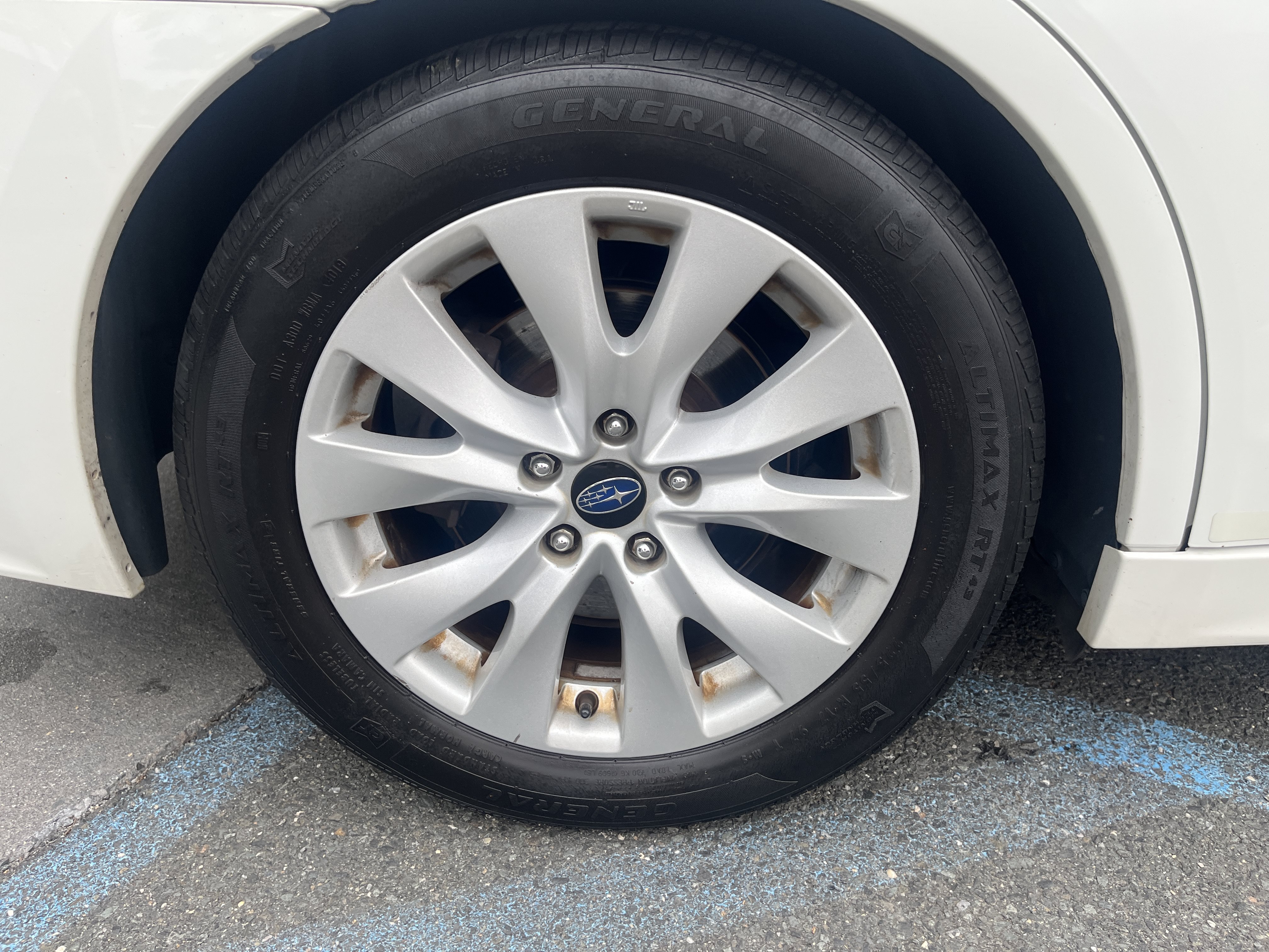 Used 2015 Subaru Legacy 2.5i Premium AWD/4WD image 12