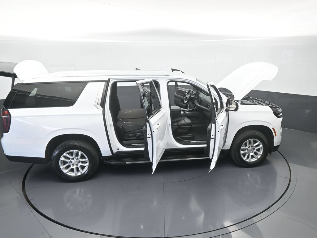 Used 2025 Chevrolet Suburban LT RWD image 76