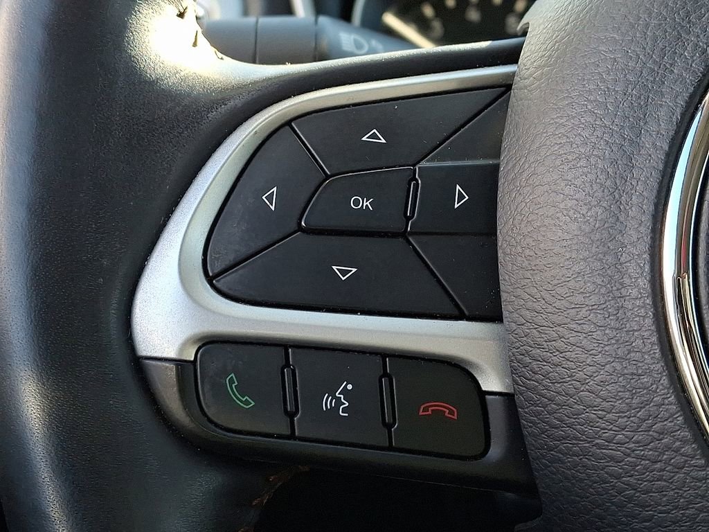 Used 2019 Jeep Compass Latitude w/ Cold Weather Group image 20