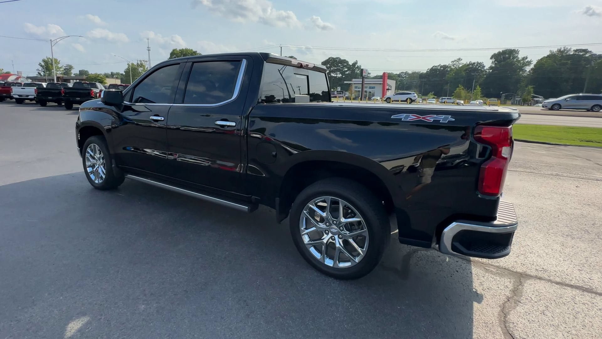 Certified 2024 Chevrolet Silverado 1500 LTZ w/ LTZ Premium Package AWD/4WD image 6