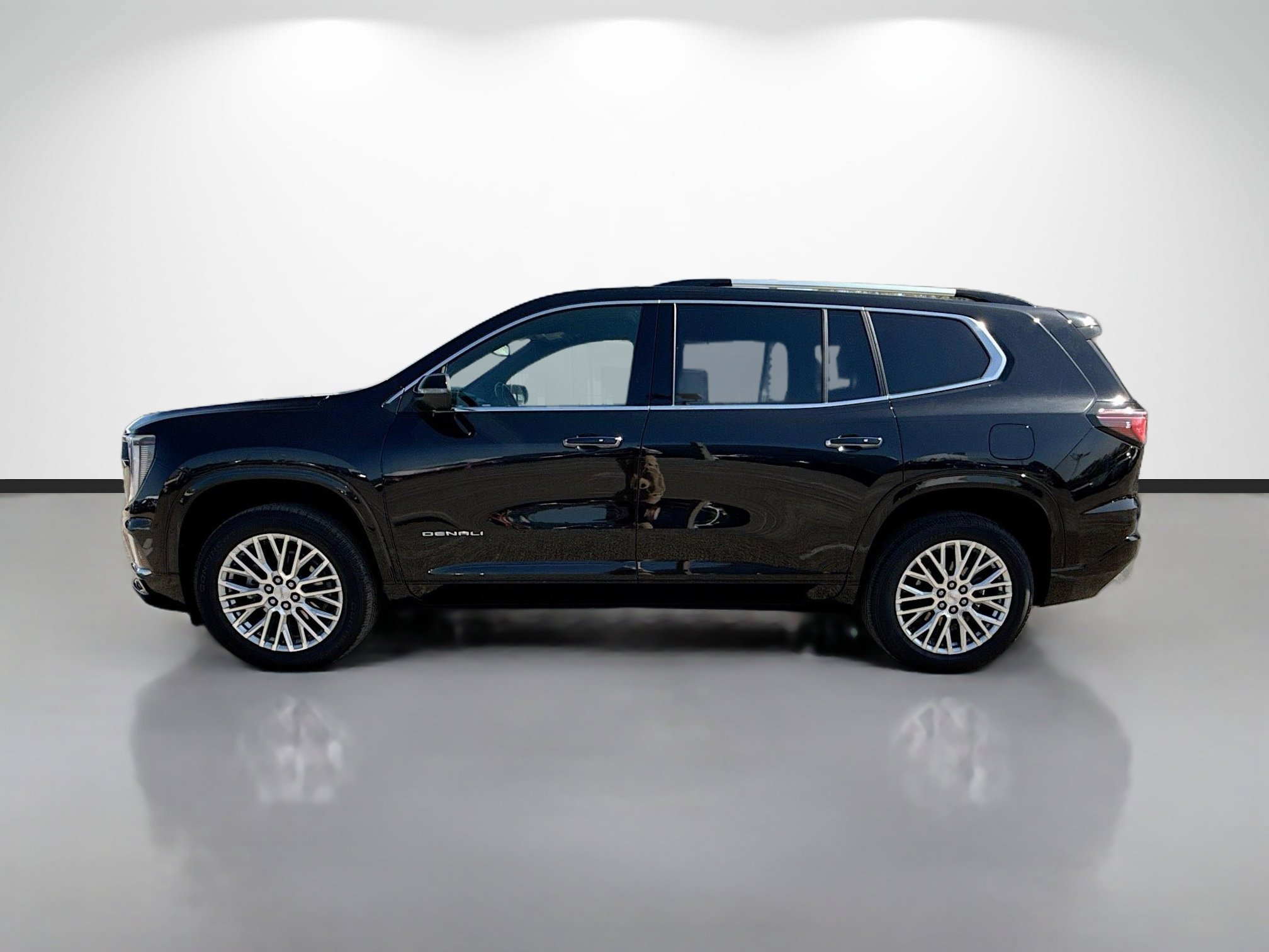 Used 2024 GMC Acadia Denali w/ LPO, Cargo Package image 6