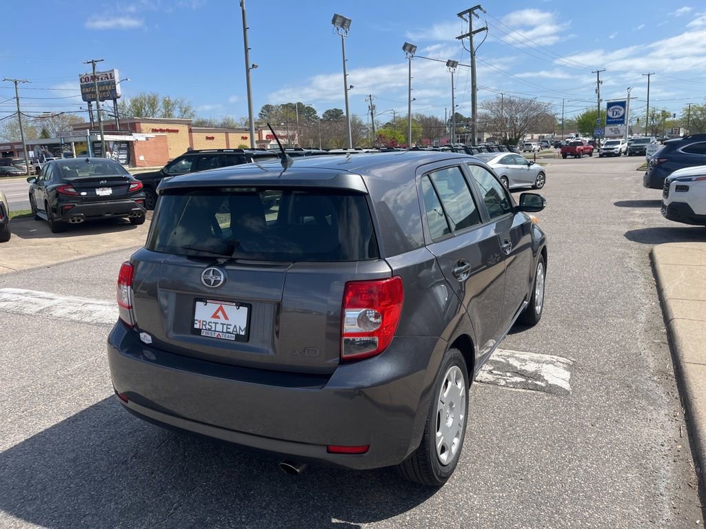 Used 2014 Scion xD image 4