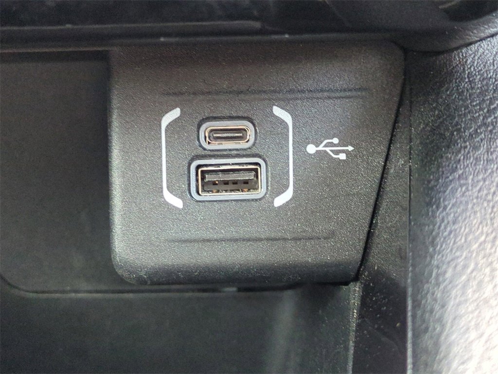 Used 2022 Jeep Compass Latitude w/ Sun and Sound Group image 23