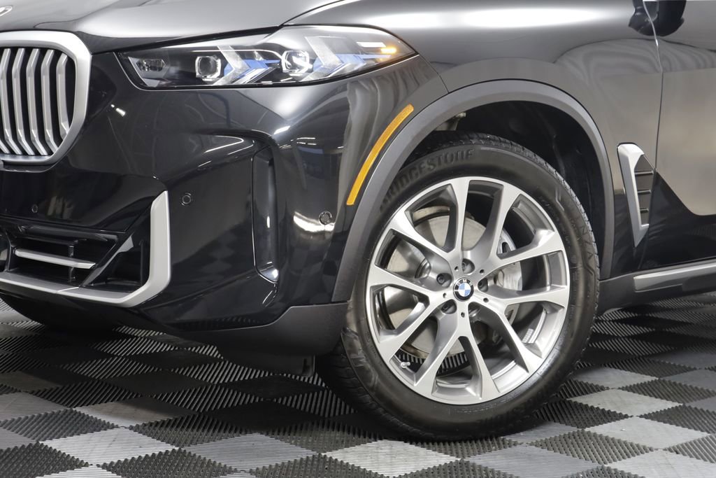 Certified 2026 BMW X5 xDrive40i w/ Climate Comfort Package image 3