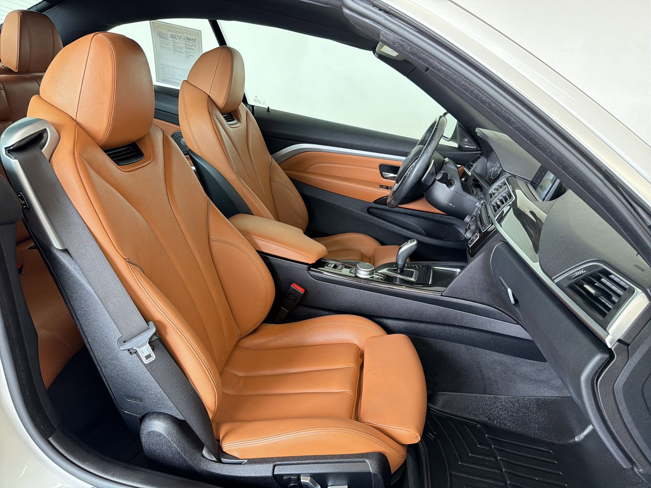 Used 2020 BMW 430i xDrive Convertible w/ Convenience Package AWD/4WD image 30