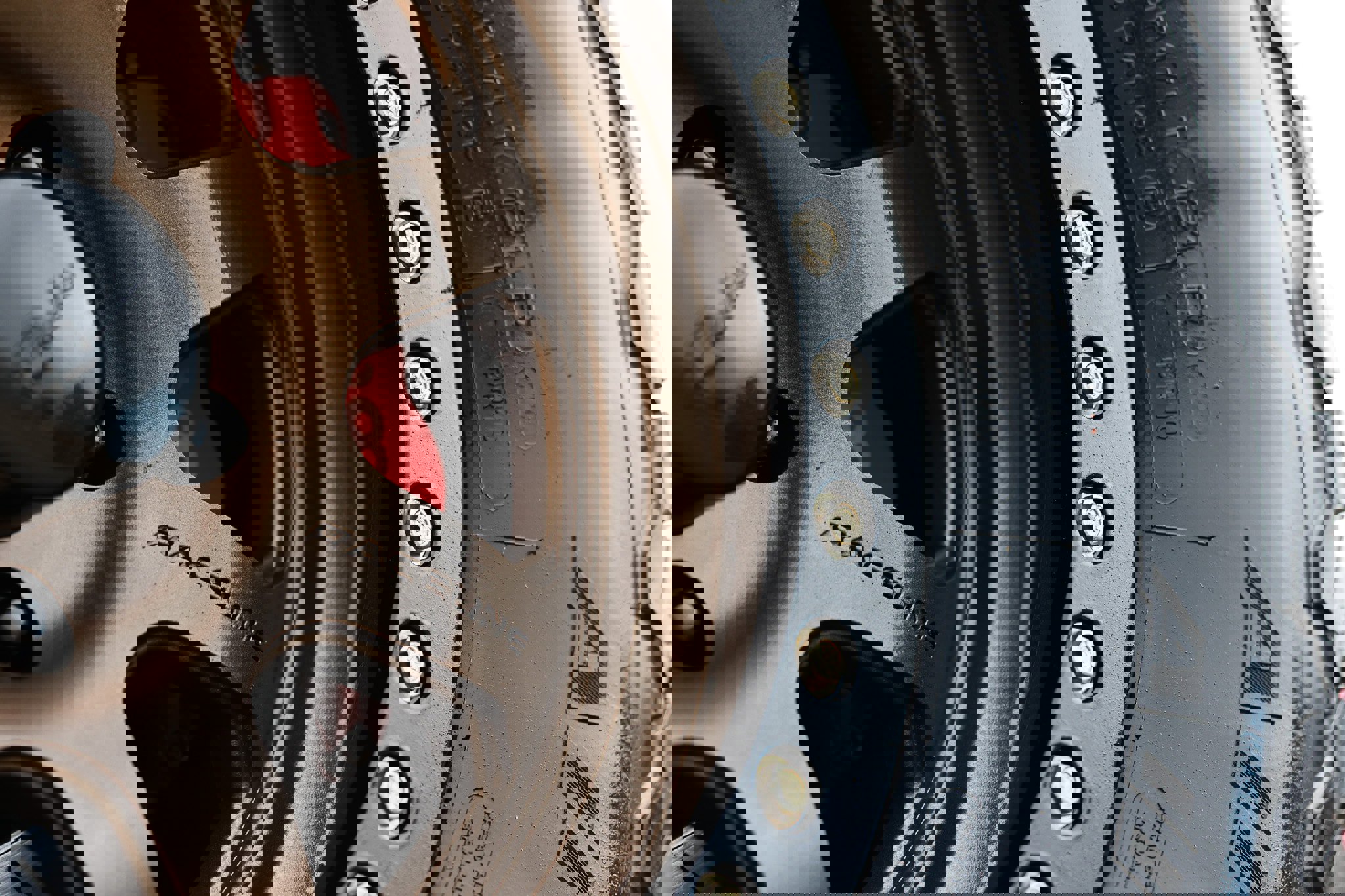 Used 2016 Jeep Wrangler Unlimited Rubicon w/ Connectivity Group image 72