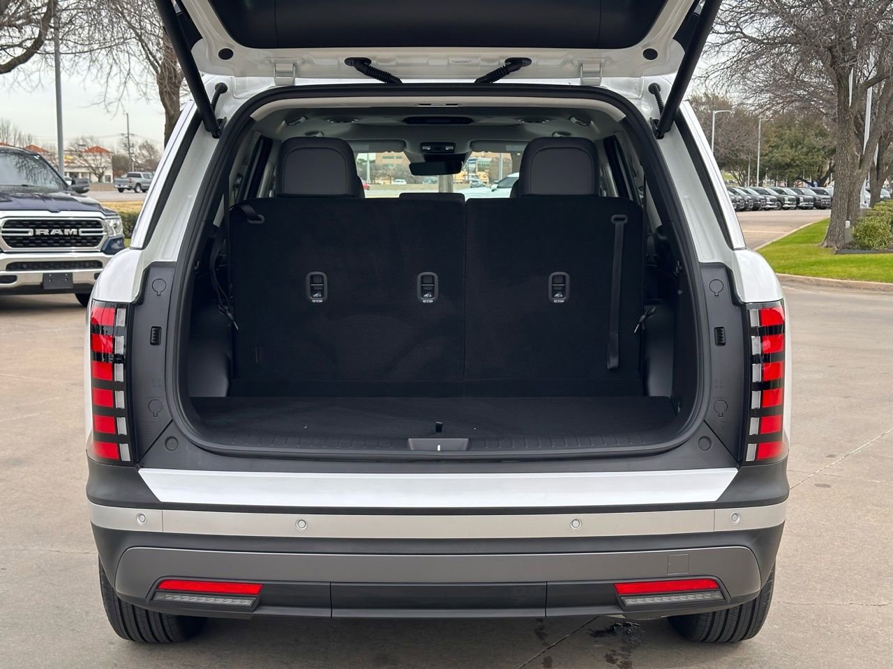 Certified 2026 Hyundai Palisade SEL Premium image 19