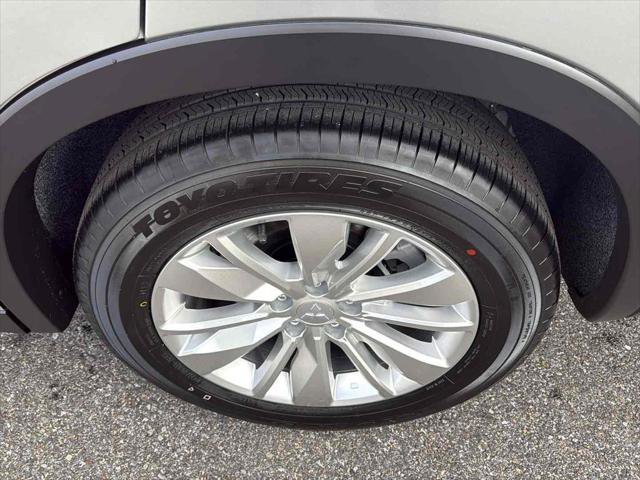 New 2026 Mitsubishi Outlander ES image 10