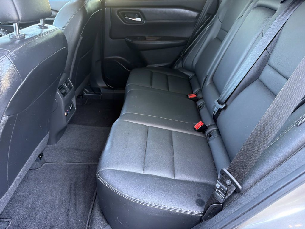Used 2024 Nissan Rogue SL w/ SL Premium Package FWD image 12