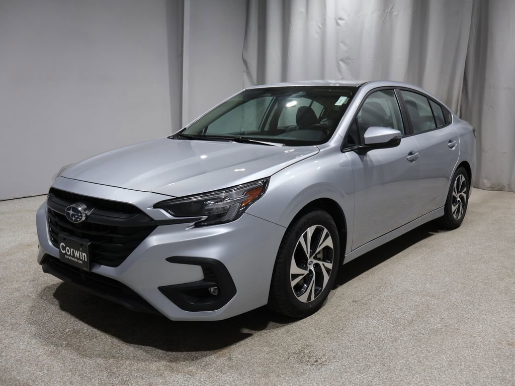 Used 2025 Subaru Legacy Premium image 5