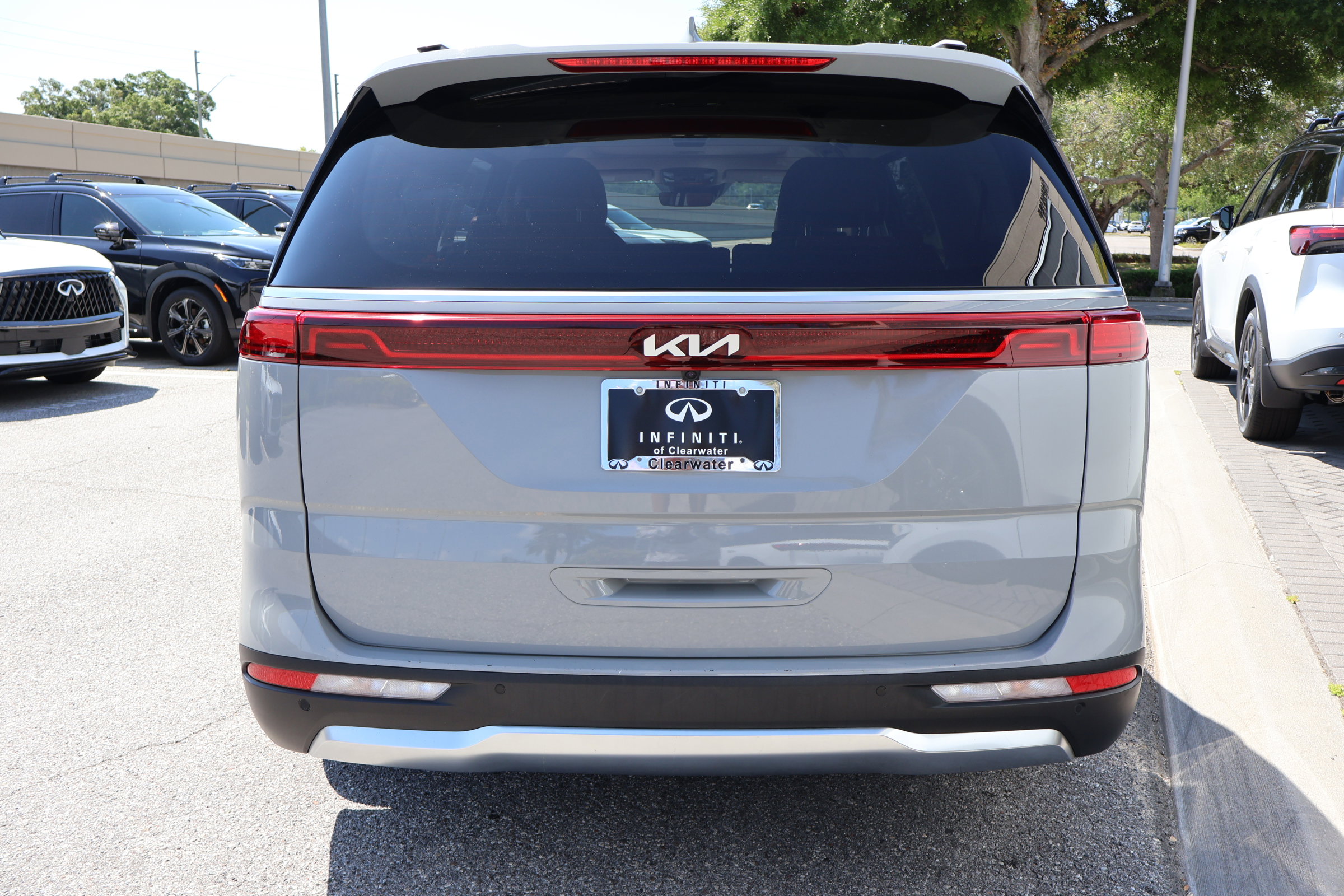 Used 2022 Kia Carnival SX Prestige FWD image 8