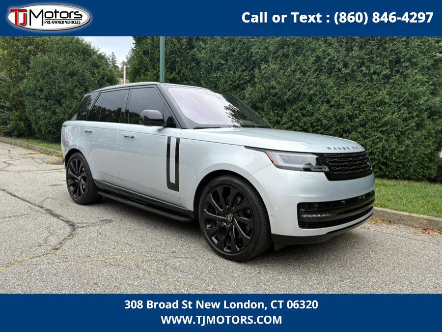 Used 2023 Land Rover Range Rover SE image 4