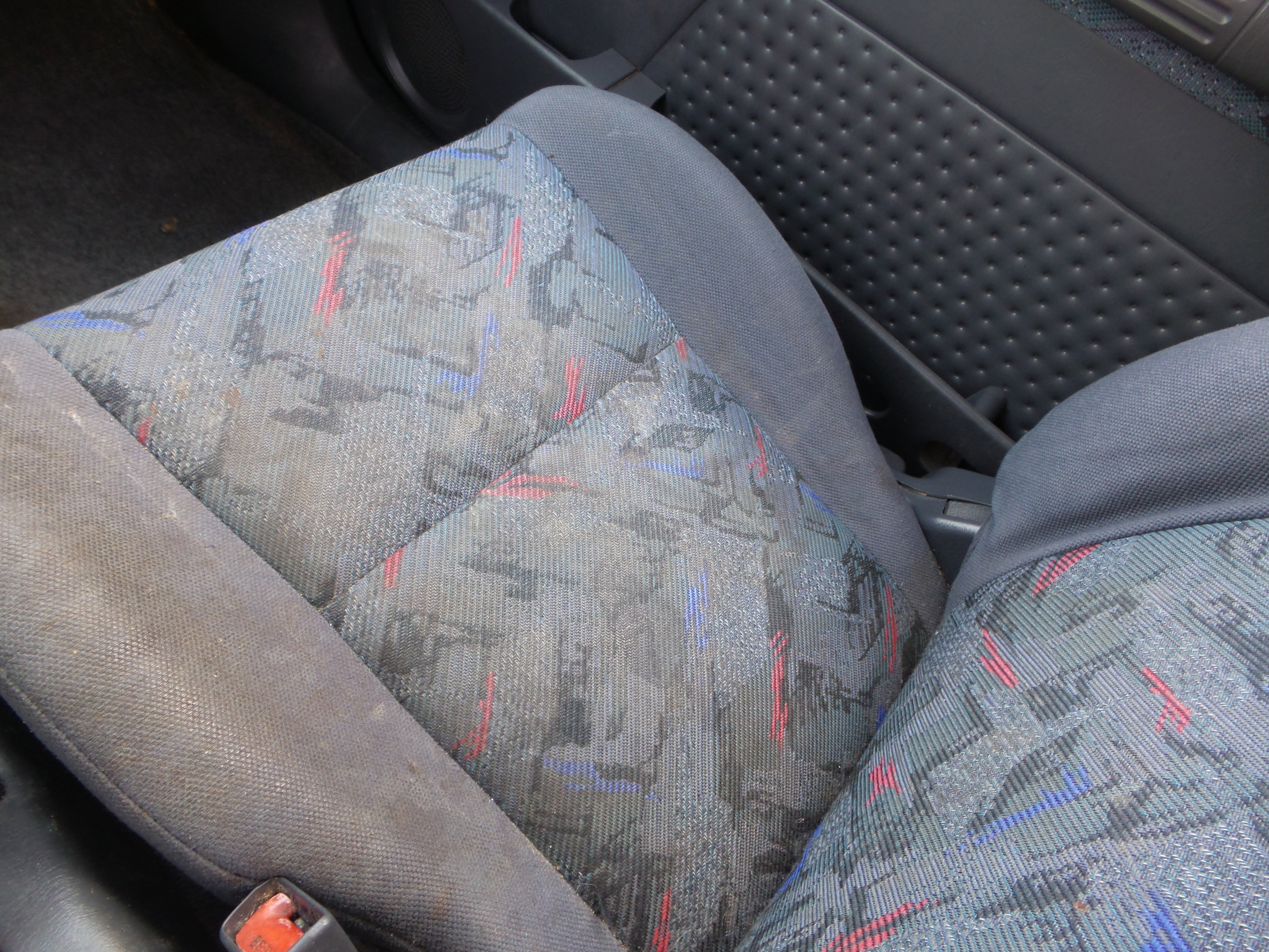 Used 1998 Toyota RAV4 2WD 2-Door image 35