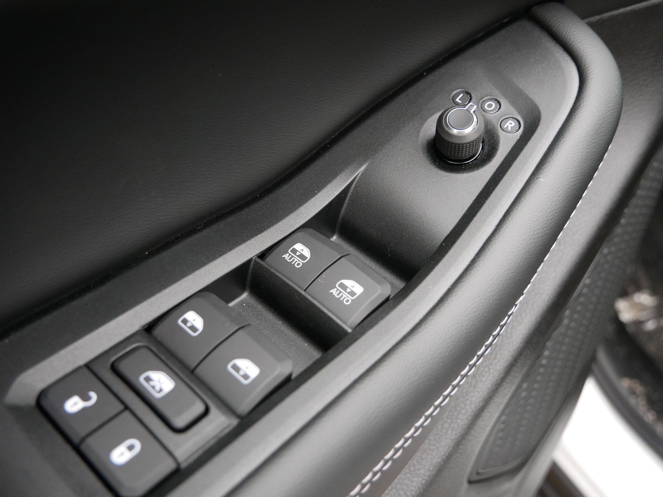 New 2026 Jeep Grand Cherokee L 4WD image 12