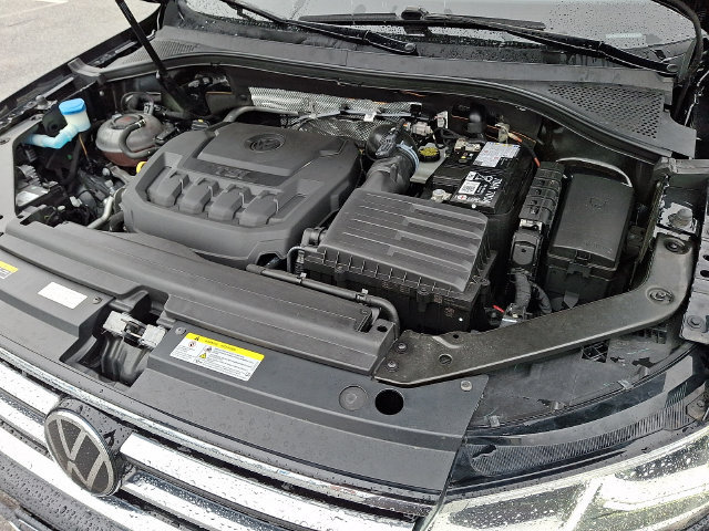 Used 2024 Volkswagen Tiguan SEL R-Line AWD/4WD image 37