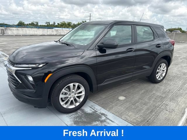 Used 2026 Chevrolet TrailBlazer LS FWD image 1