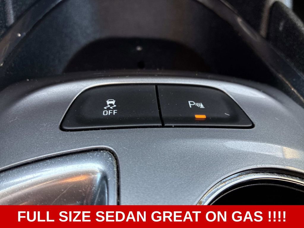 Used 2024 Chevrolet Malibu LT FWD image 29