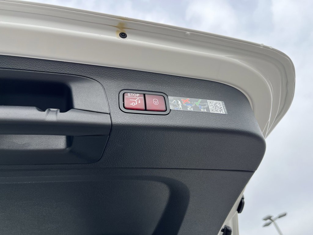 Used 2025 Mercedes-Benz GLS 450 4MATIC image 68